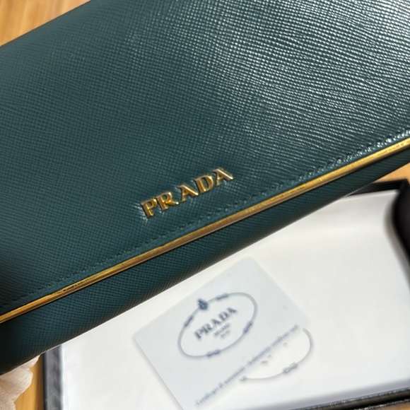 Prada Ottanio Saffiano Metal Wallet - Picture 3 of 9
